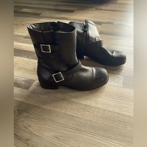 Leather boots